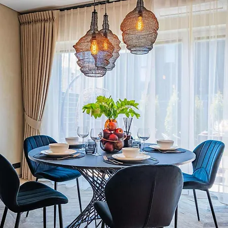 Vakantiehuis Black Pine House