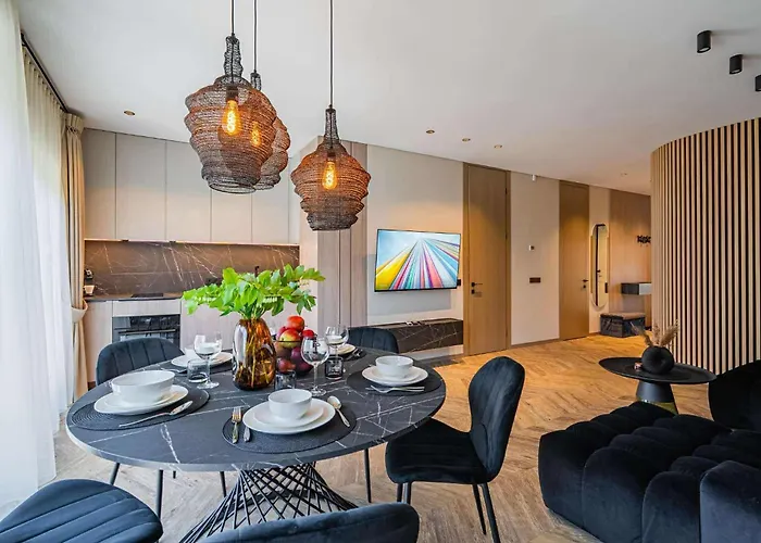 Black Pine House Vakantiehuis *